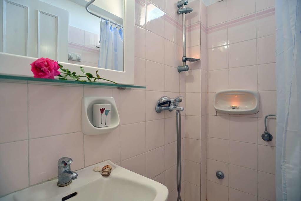 Vlachos Apartments Сідарі Екстер'єр фото